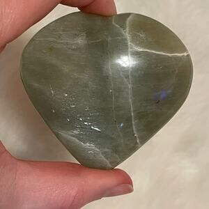 Green Moonstone Garnierite Heart #1